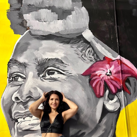 Meet your Posher, Analis - Picture 3 of 9